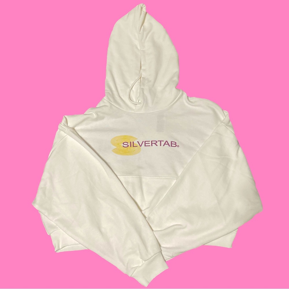 White Levi’s Silvertab Cropped sweater